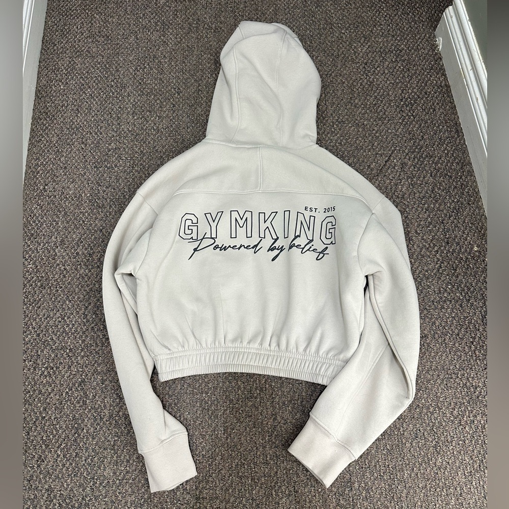 Gym King cream cropped hoodie and sweatpants set
